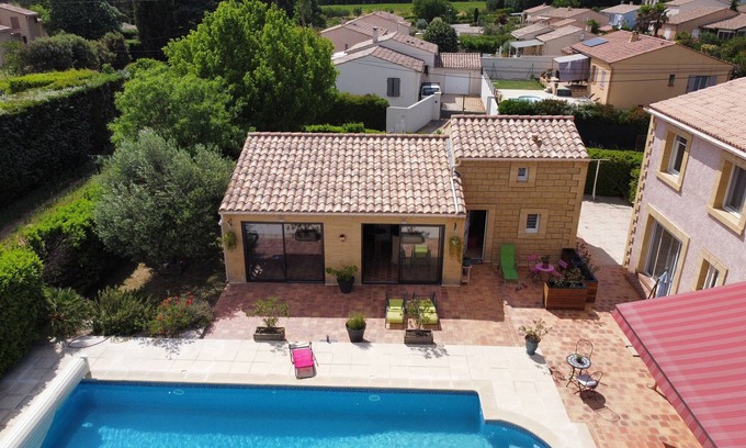 Saint-Quentin-la-Poterie Other | Charming little mazet near UzesChambre d'hote