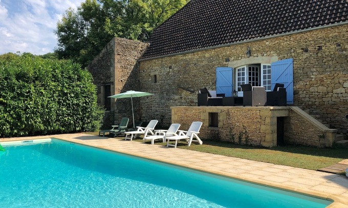 Marcillac-Saint-Quentin House | Charming 4* property with large heated swimming pool