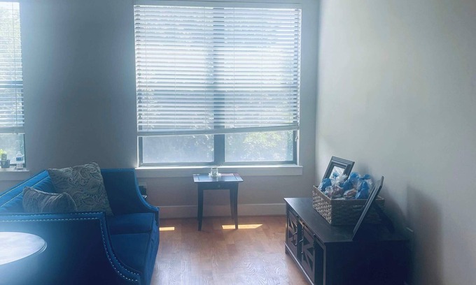 Castleberry Hill Apartment | Charming 1-bd apt with WiFi in lovely Atlanta. Minutes from popular attractions.