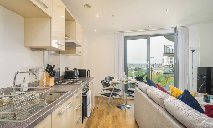 Leeds Apartment | Charming 1-bed Apartment in Leeds