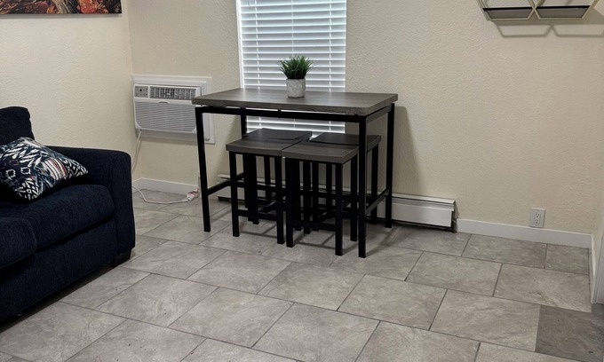 West Colorado Springs Apartment | Charming 1-bedroom apartment in gorgeous Colorado Springs with AC