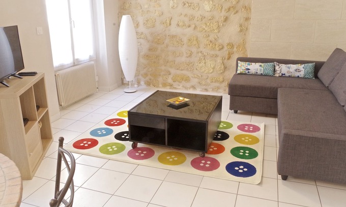 Grand Parc-Paul Doumer Apartment | Charming 1 bedroom apartment in the Chartrons