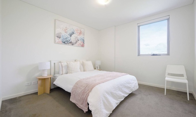 Warwick Farm Apartment | Charming 1-bedroom apartment with AC, WiFi in Warwick Farm at Liverpool