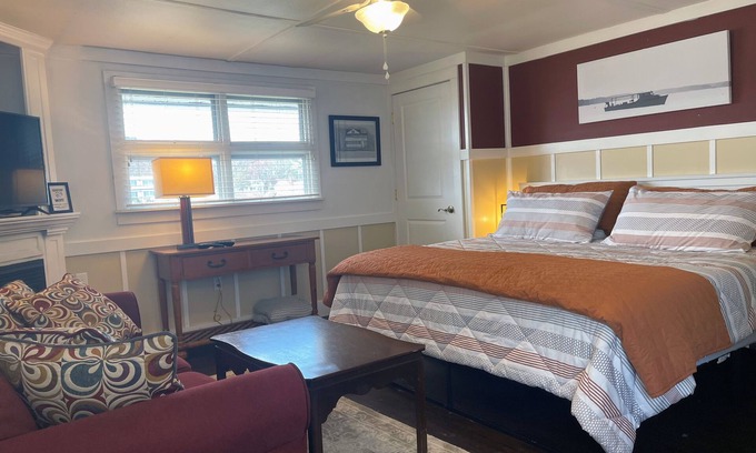 Bozman Cottage | Charming 1-bedroom cottage on the water, minutes from St Michaels MD
