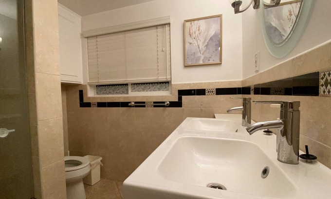 Arcadia House | Charming 1-bedroom house with AC, WiFi in Arcadia