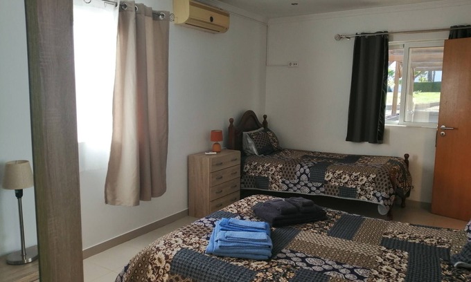 Colmeal House | Charming 1-bedroom house in marvelous Faro with WiFi, AC