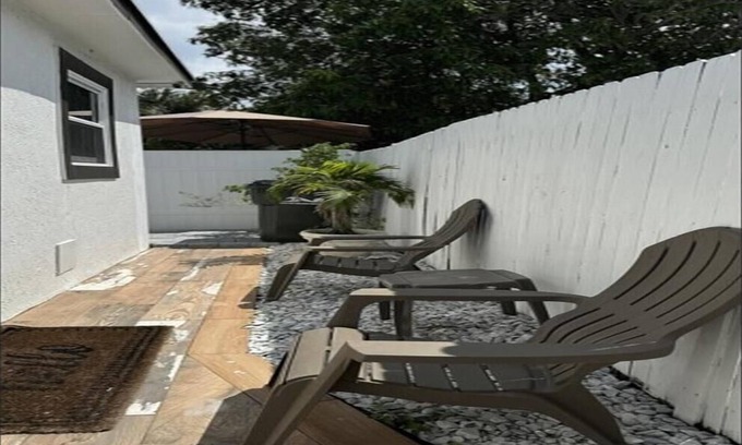 Delray Beach Apartment | Charming 1-bedroom house in terrific Delray Beach with AC