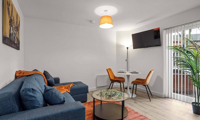 Belfast Apartment | Charming 1 BR apartment, walk to city centre