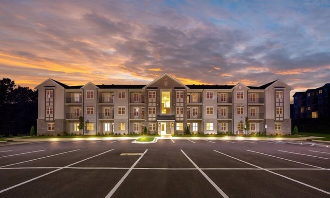 Louisville Apartment | Charming 1 ROOM in shared apartment with WiFi, AC close to Knoxville