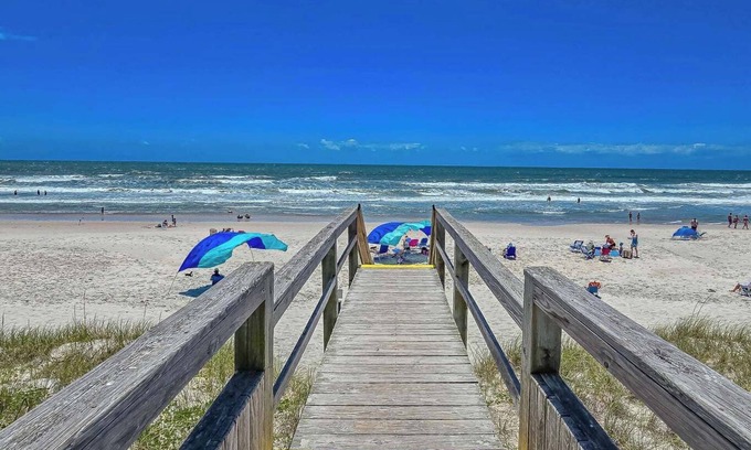 Rogers Bay RV Rental | Charming 1-bedroom 1 Roger’s Bay campground withfabulous North Topsail Beach