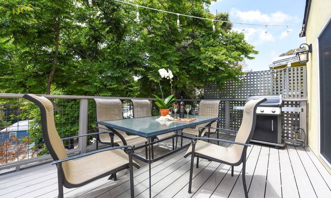Middletown House | Charming 1920s Mariposa Cottage Heart Of Hillcrest