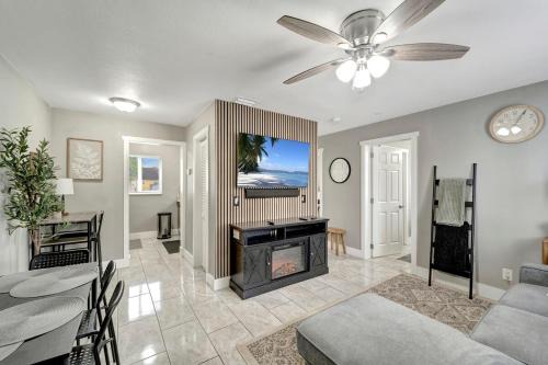 Pahokee Apartment | Charming 2 bed 1 Bath in Pahokee