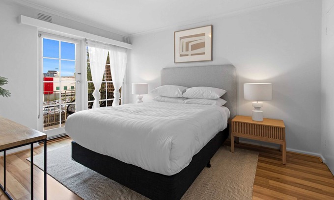 Camberwell North Apartment | Charming 2-Bed In the Heart of Camberwell