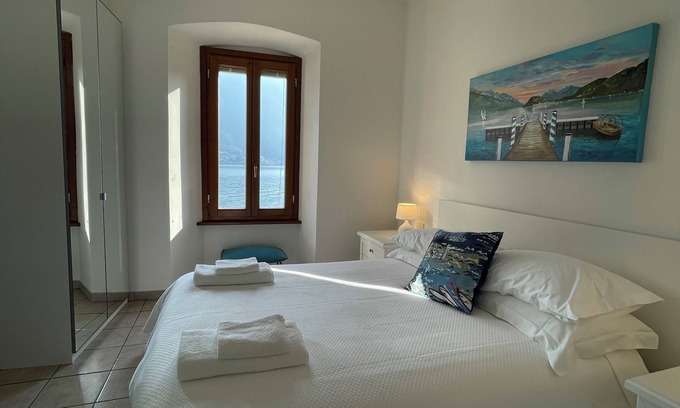 Sala Comacina House | Charming 2-bedroom house in lovely Sala Comacina by the Lake with WiFi, AC