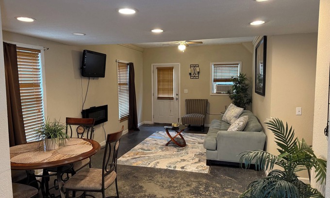 Lawrenceville Apartment | Charming 2-bedroom apartment with AC, WiFi in peaceful Lawrenceville