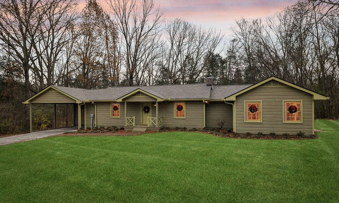 Franklin House | Charming 2-bedroom 2 bath house in Leiper's Fork