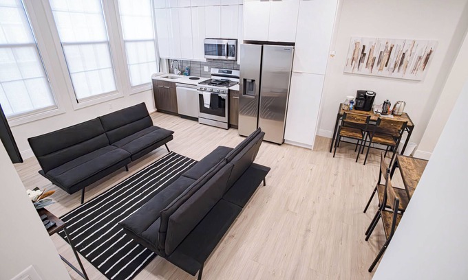 Union City Apartment | Charming 2-bedroom apartment min to New York City