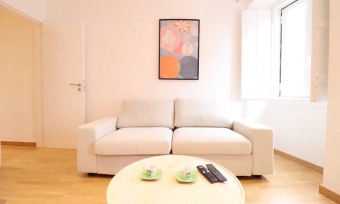 Santa Isabel Apartment | Charming 2-bedroom apartment with AC, WiFi in marvelous Lisboa