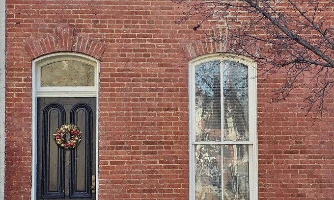 Downtown House | Charming 2-bedroom Baker Park townhome with WiFi, parking and patio in downtown