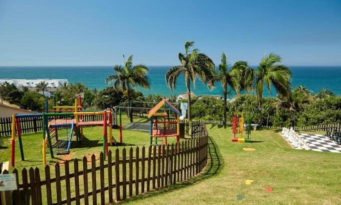 Shaka's Rock Ski Chalet | Charming 2-bedroom chalet with sea views in a fabulous resort