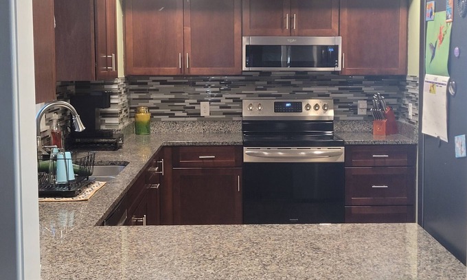Bennington House | Charming 2-bedroom house in wonderful Bennington with WiFi, AC And More!