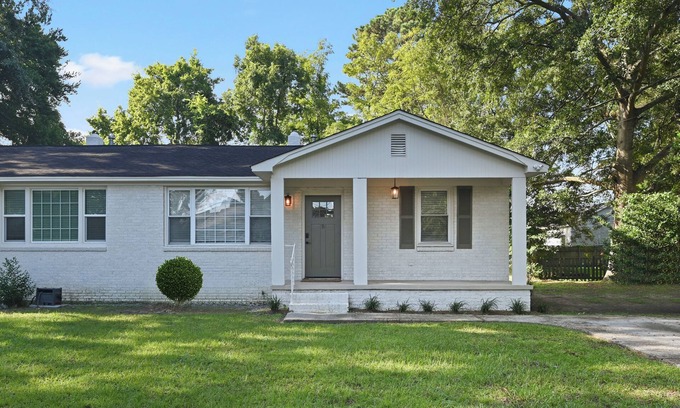 West Ashley House | Charming 2-bedroom house in fabulous Charleston