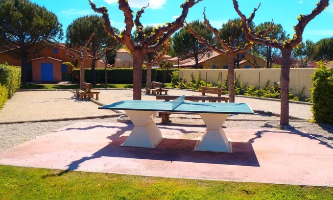 Eyguieres House | Charming 2-bedroom house with pool, WiFi, AC in peaceful Eyguières