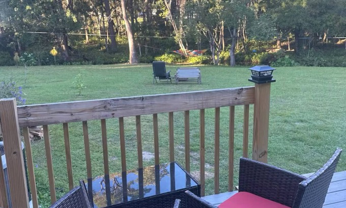 Milton House | Charming 2-bedroom house in Milton with WiFi and AC