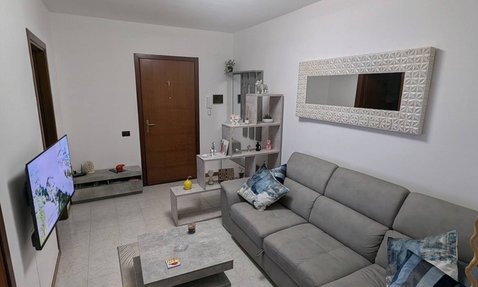 Quaglietta Apartment | Charming 2-bedroom apartment in Quaglietta with AC, WiFi