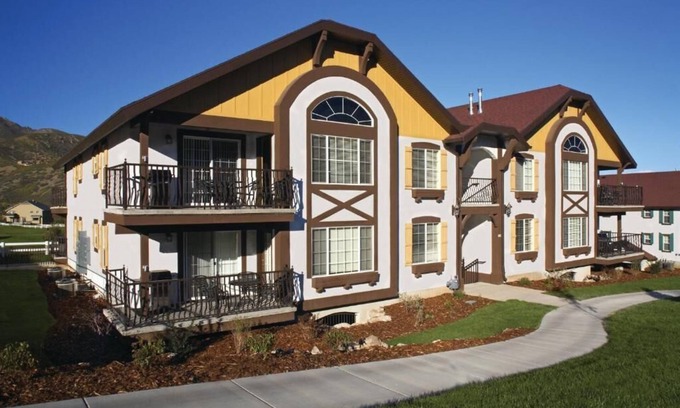 Midway Resort | Charming 2-bedroom resort in lovely Midway with gym, indoor pool and more.