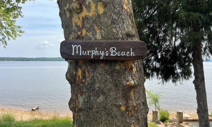 Charlestown Cottage | Charming 2-bedroom cottage at Murphy's Beach in lovely Charlestown Maryland