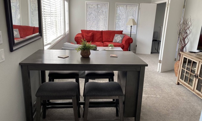 Placerville House | Charming 2 bedroom guesthouse in the Heart of Town
