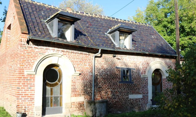 Haveluy Cottage | Charming 2-Person Loft in Historic Stable, Near Spa and Scenic Attractions
