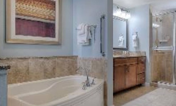 National Harbor Resort | Charming 2 Presidential Unit!