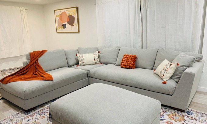 Central District House | Charming 2B&1.5Bathroom with 3 Queens beds in brilliant Seattle