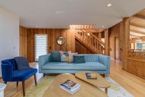Sea Ranch House | Charming 3 BD Family Home for 6 with Ocean Views & Trail Access
