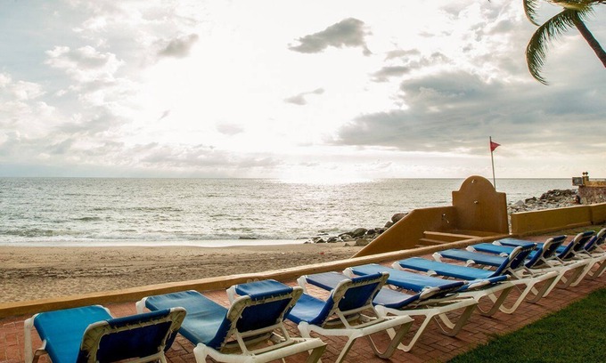 Puerto Vallarta Resort | Charming 3-bedroom villa with WiFi and AC in brilliant Puerto Vallarta.