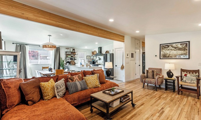 South Salt Lake House | Charming 3-bedroom modern house in fantastic South Salt Lake