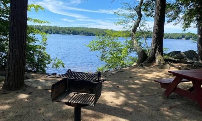 Moultonborough House | Charming 3-bedroom house with WiFi, AC in delightful Moultonborough