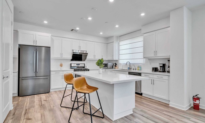 South el Monte House | Charming 3-bedroom house in South El Monte with AC, WiFi #42210