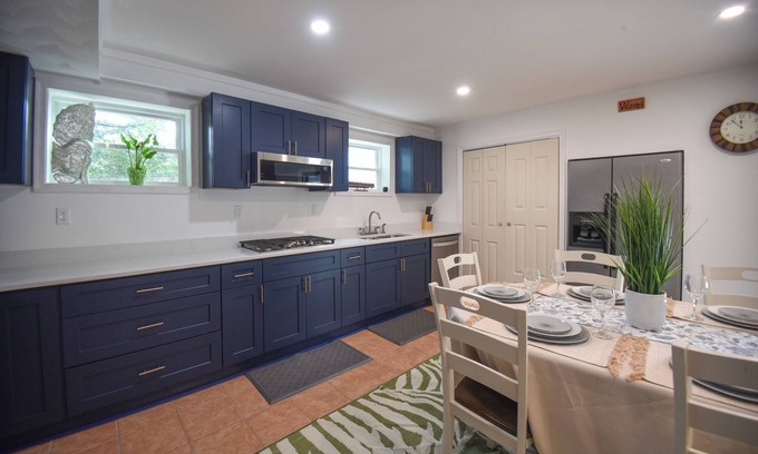 Northeast Virginia Beach House | Charming 3-bedroom with Luxury Bathroom and Designated Office Space