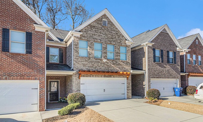 Lawrenceville House | Charming 3-bedroom townhome with WiFi, AC in lovely Lawrenceville