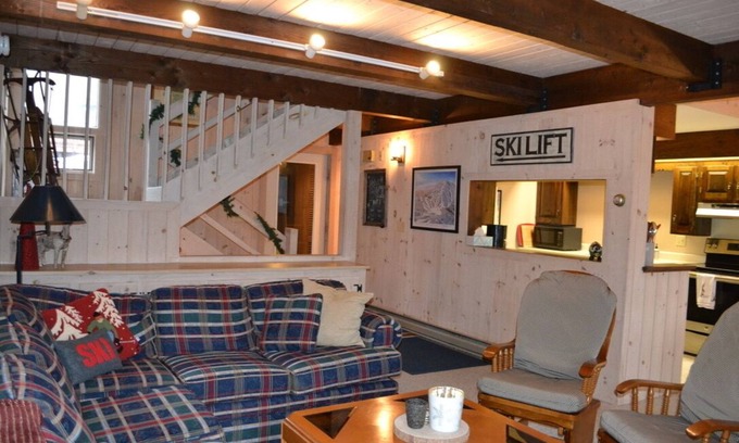 Bromley Mountain Condo | Charming 3-bedroom condo in Bromley Village.