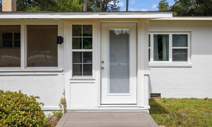 Oriental Cottage | Charming 3-bedroom cottage in Oriental, pet friendly