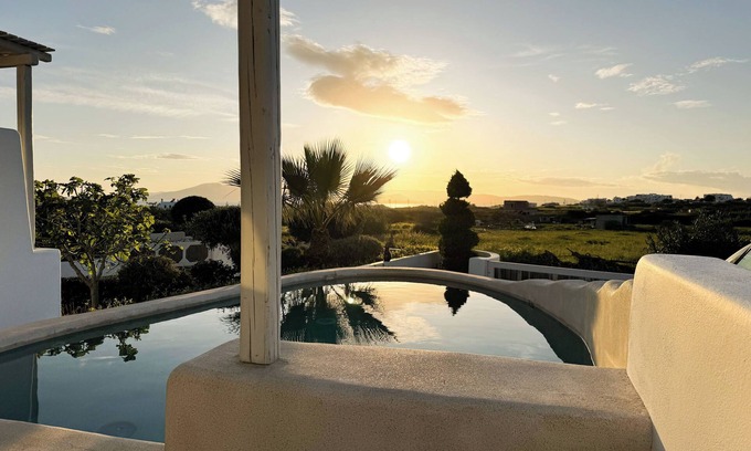 Naxos Cottage | Charming 3-bedroom cottage in enchanting Plaka with WiFi, AC