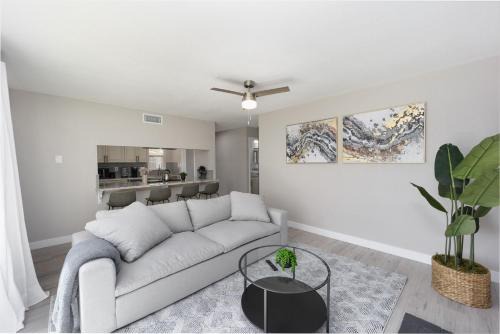 Sacramento House | Charming 3-bedroom Entire House
