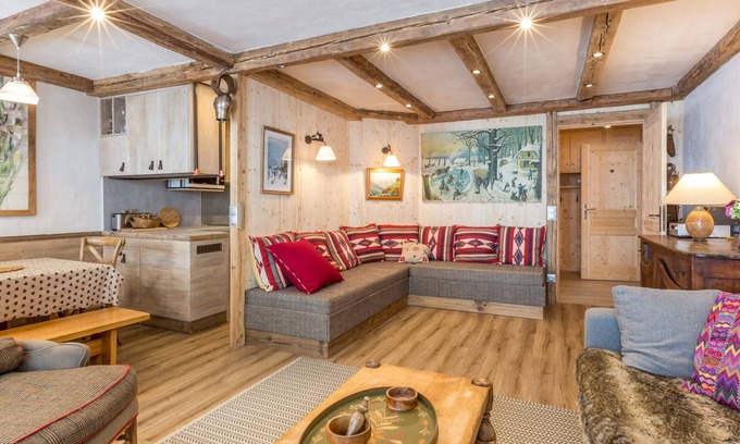 Val-d'Isere Apartment | Charming 3-Bedroom Apartment with South-Facing Balcony Near Ski Slopes in Val-d'Isère