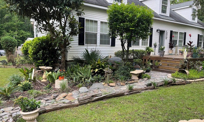 Holly Ridge House | Charming 3-bedroom house in welcoming Holly Ridge with WiFi, AC. Pet friendly