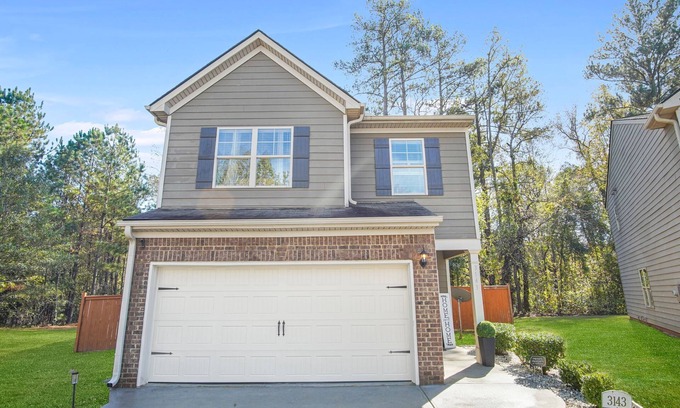 Lithonia House | Charming 3-bedroom house in fabulous Stonecrest with AC, WiFi