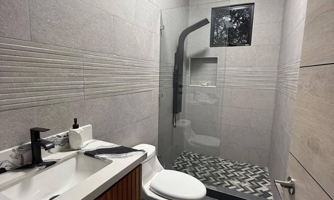 Villarreal House | Charming 3-bedroom house with AC, WiFi in fabulous Tamarindo